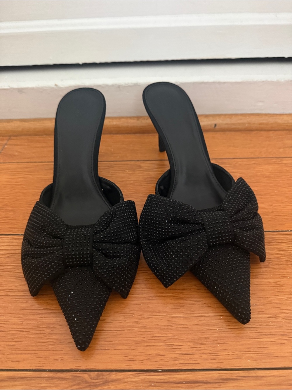Forever 21 Black Pointed-Toe Mule Heels with Bow